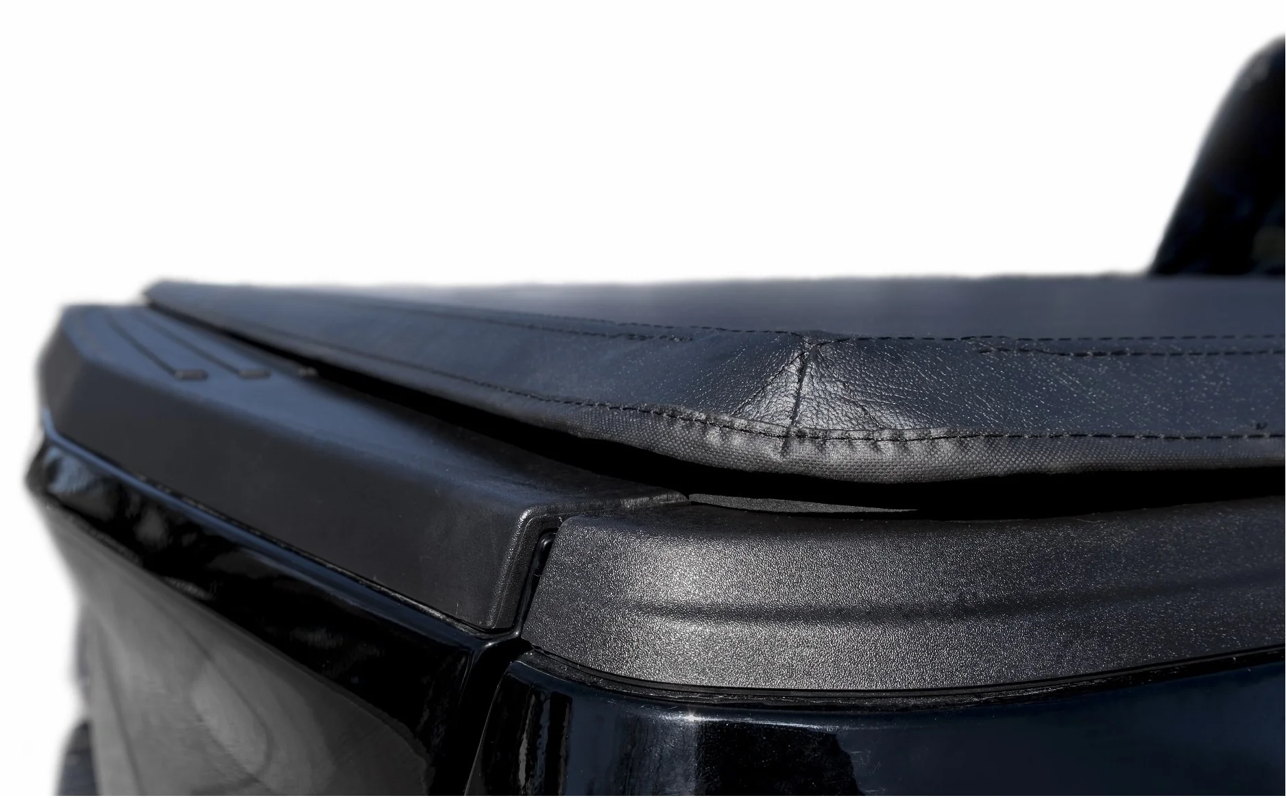 Jeep Gladiator JT Soft Tri-Fold Tonneau Cover - Image 12