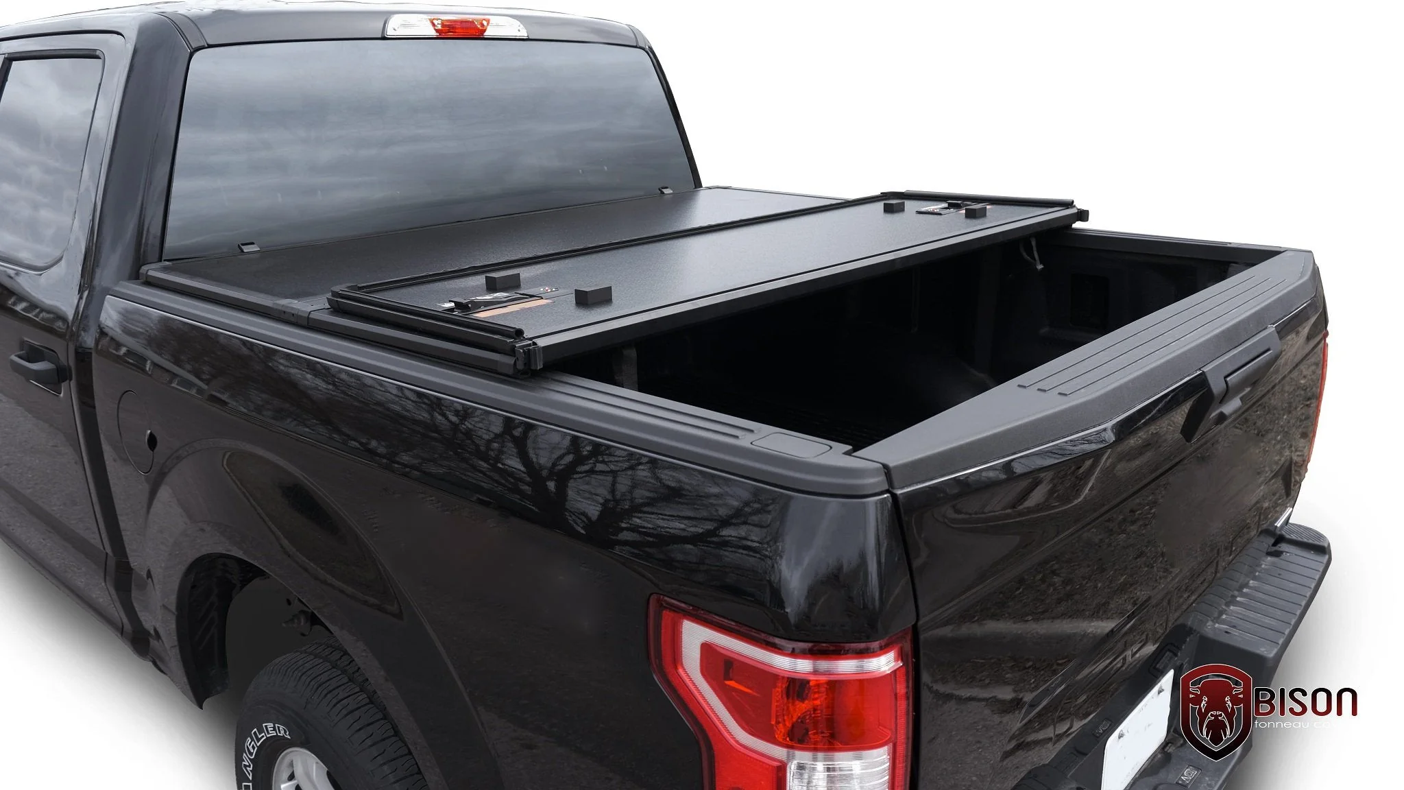Nissan TITAN Soft Tri-Fold Tonneau Cover - Image 5